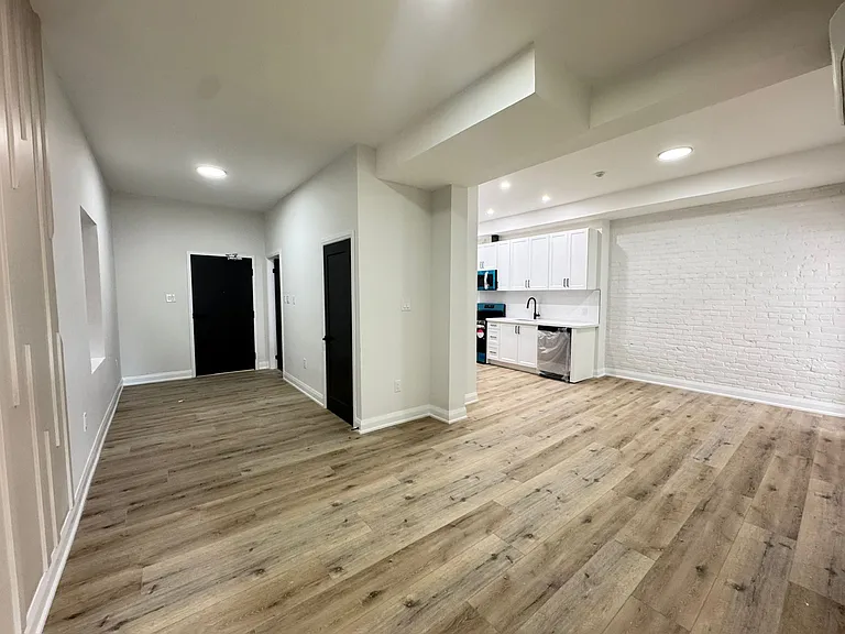 22 Wilson St — Photo 9