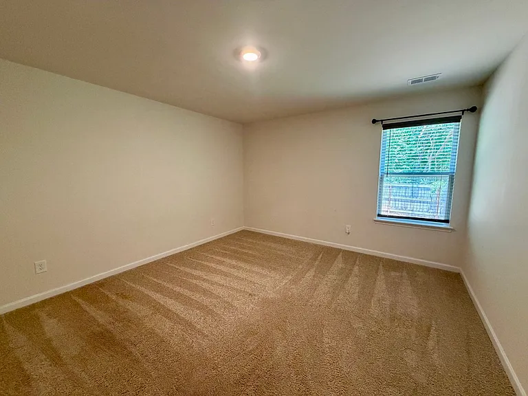 220 Roper St — Photo 26