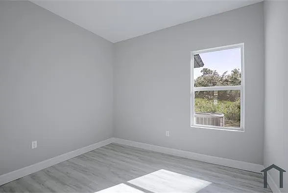2545 Nordendale Blvd — Photo 13