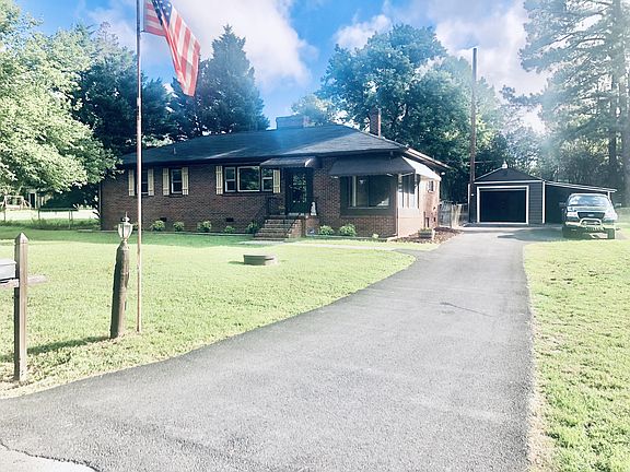 2nd image of 4721 Falling Creek Cir