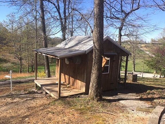5th image of 276 Clifty Creek Rd