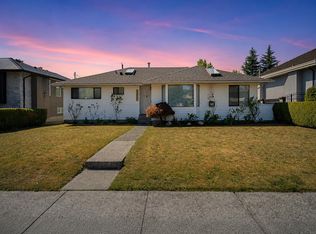 6546 Dunnedin St, Burnaby, BC V5B 1Y8