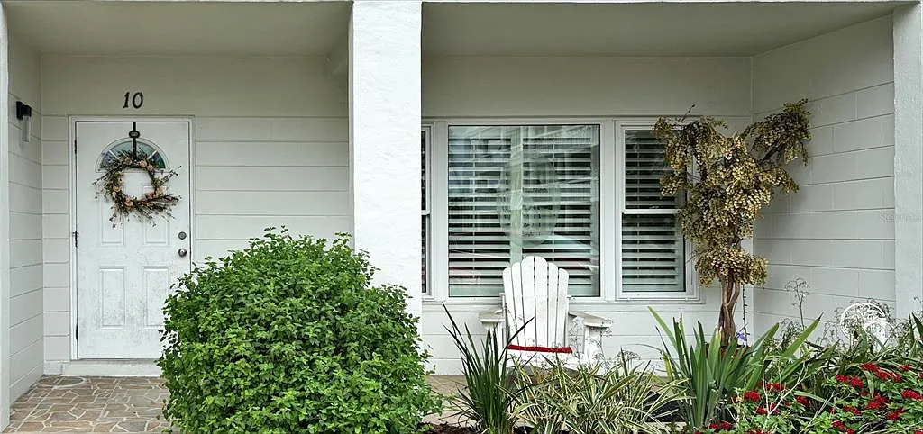 1 bed, 1.0 bath, 825 sqft, $1,450 — Photo 1