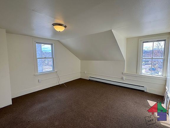 2nd image of 37 Malletts Bay Ave #2B