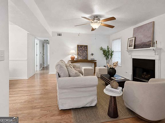 3rd image of 3940 Riverlook Pkwy SE Unit 203