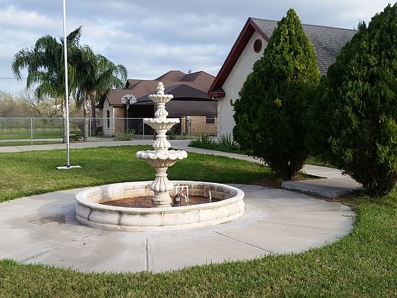 3rd image of 2810 N Mile 8.5