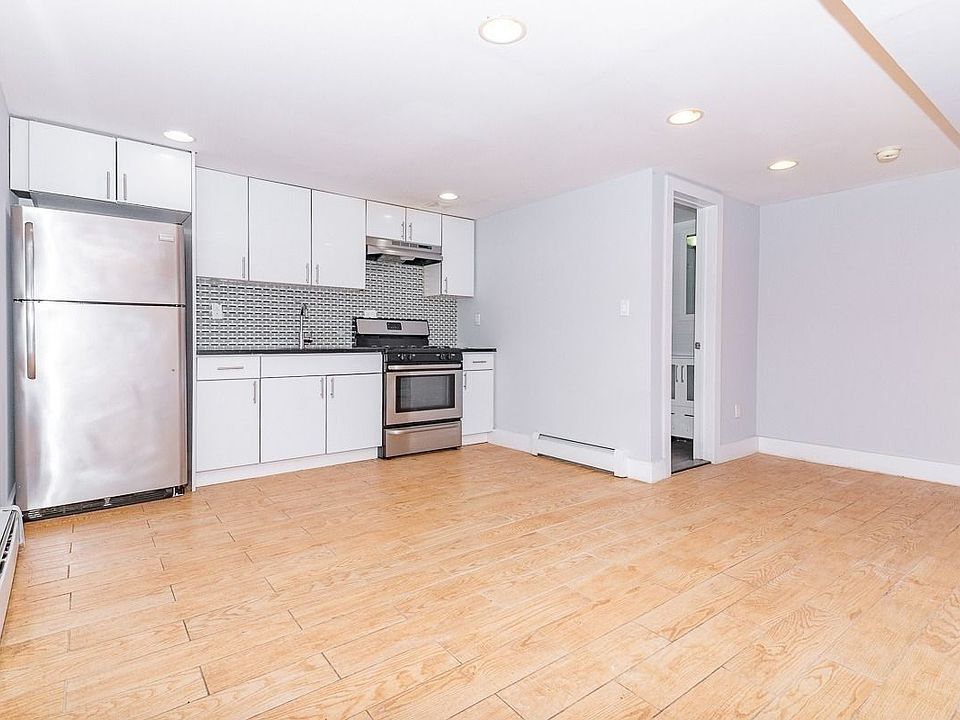 1st image of 850 Macon St #3A