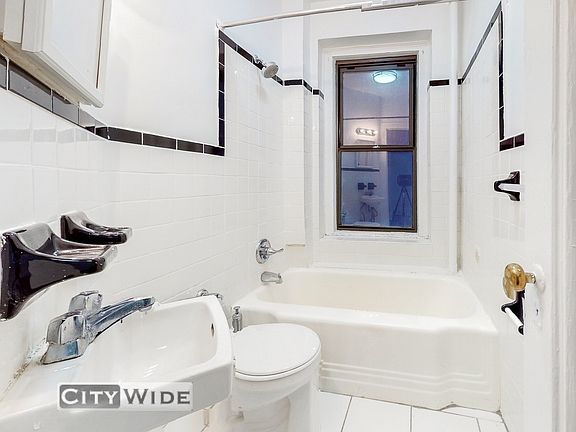 5th image of 178 E 70th St #1ER