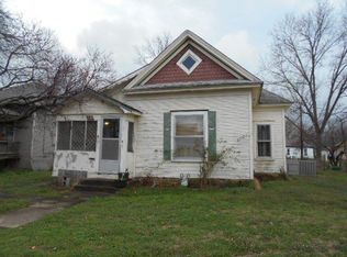 1115 W Laurel St, Independence, KS 67301