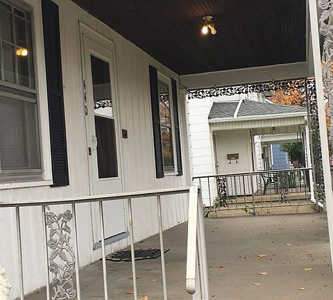 2nd image of 440 Arch St