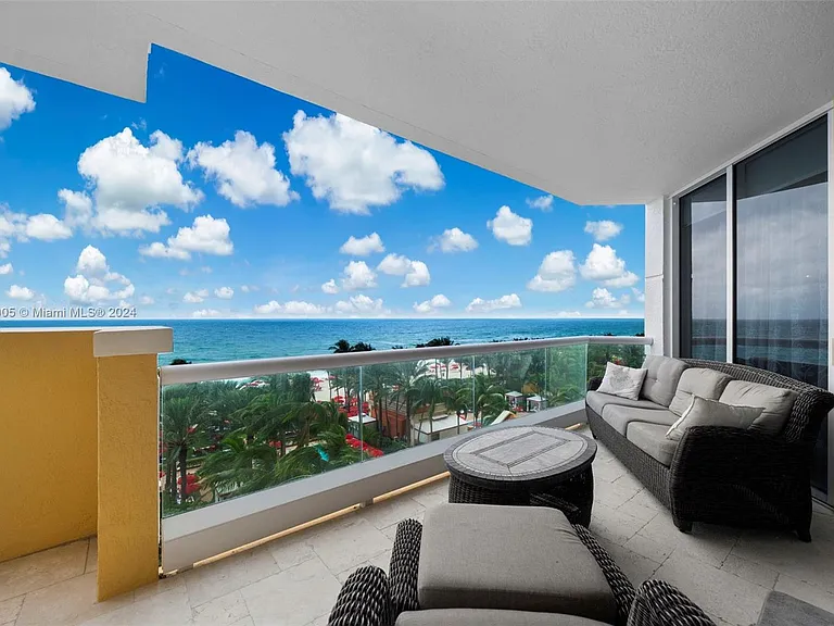 17875 Collins Ave #702 — Photo 47