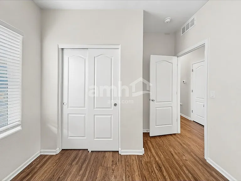 551 Reserve Ave — Photo 13