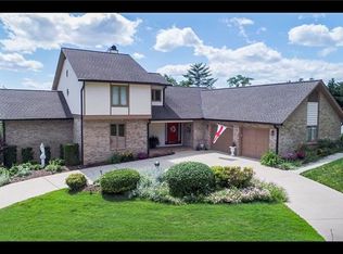 216 Charlotte Ann Ln, Hickory, NC 28601