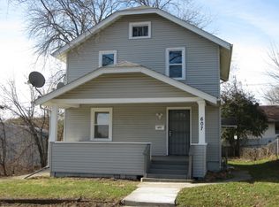 607 Foster Ave, Rockford, IL 61102
