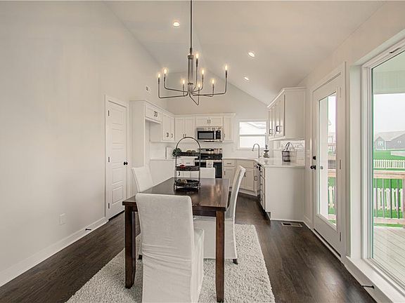 5th image of 6009 NE 118th St