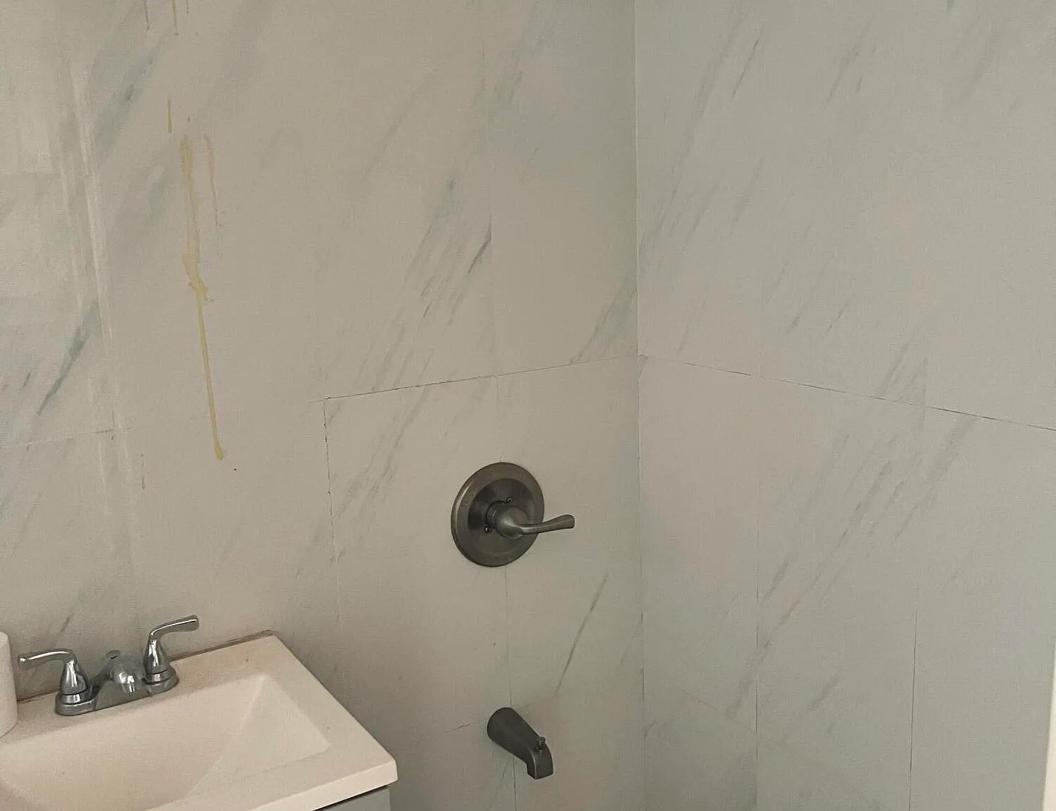 1 bed, 1.0 bath, 1009 sqft, $1,200 — Photo 4