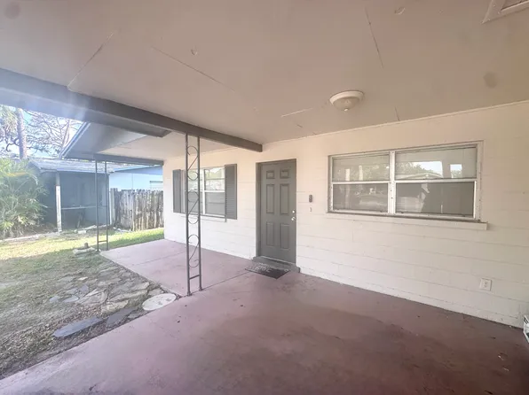 4906 18th St W #B, Bradenton, FL 34207