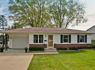7161 Hanover St, Hanover Park, IL 60133