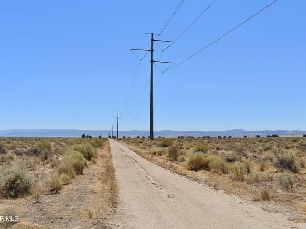 105th St E, Lancaster, CA 93535