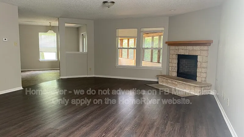 Building Photo - 8735 Limberlost Ct
