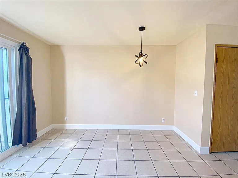894 Rhinegold Way — Photo 16