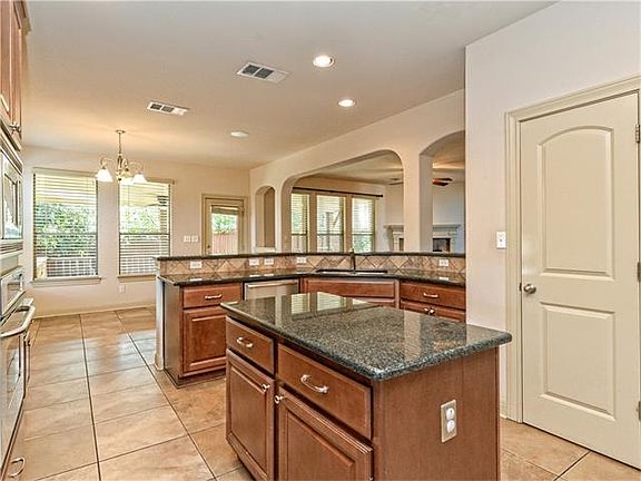 4th image of 7901 Menler Dr