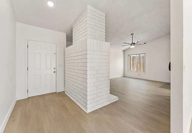 5041 Palm Ave — Photo 6