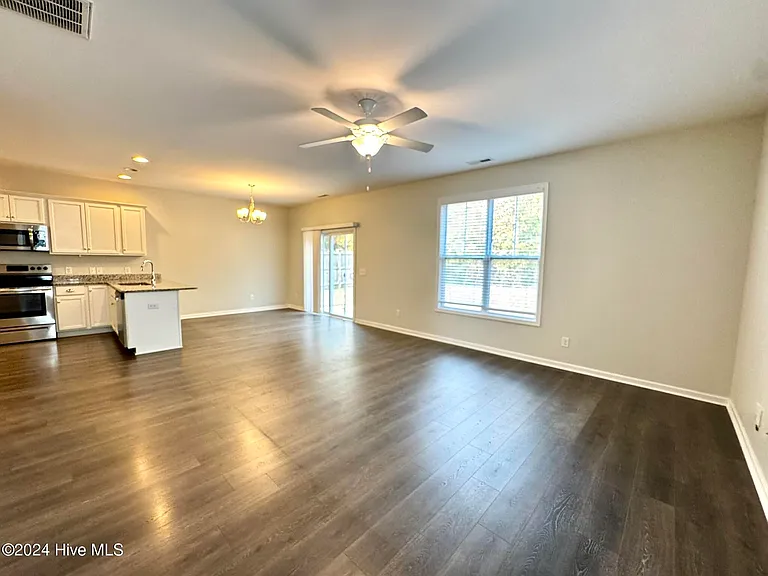 9393 Cassadine Ct — Photo 3