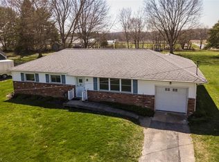 14554 Broadwood Dr, Burton, OH 44021