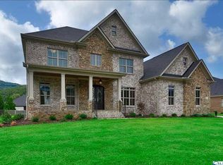 63 McMullen Ln SE, Gurley, AL 35741