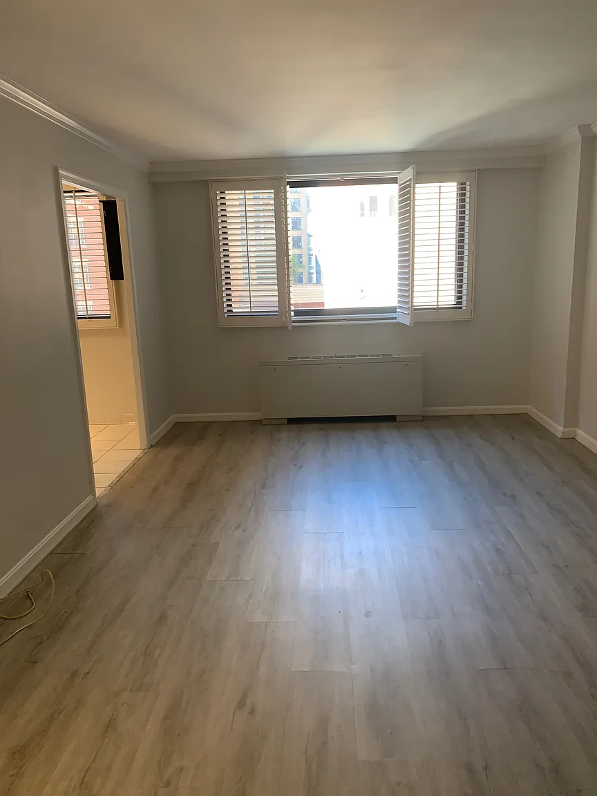 1420 N St NW #413 photo 1