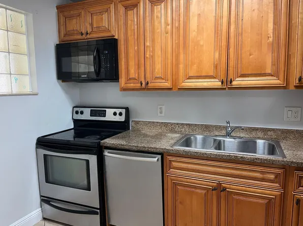 201 NW 177th St #B-206, Miami Gardens, FL 33169