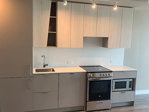 4th image of 3883 Quartz Rd #1802
