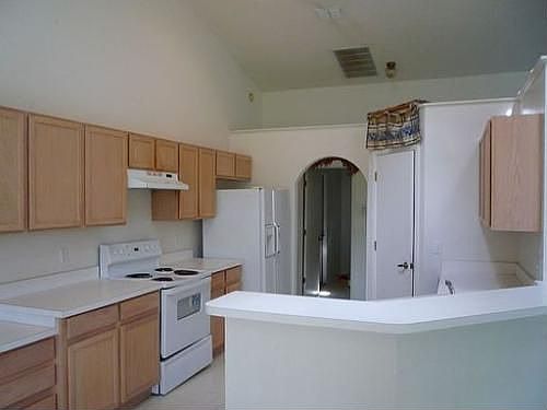 3rd image of 3883 Weetamoo Cir