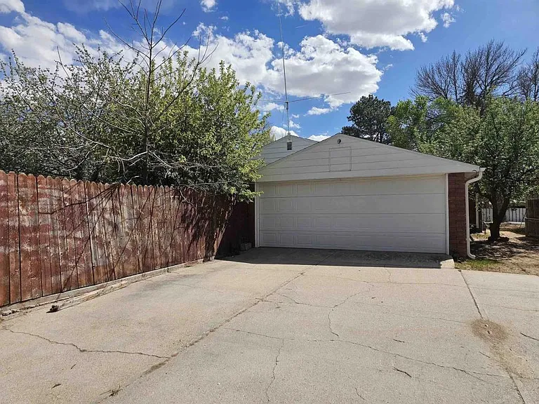 3254 Buena Vista Rd — Photo 9