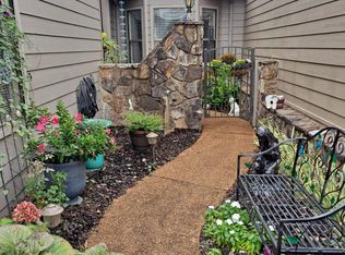 5921 Rainbow Springs Dr, Chattanooga, TN 37416
