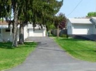 922 Nixon Dr, Mechanicsburg, PA 17055