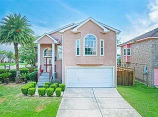 5581 Maple Ridge Dr, New Orleans, LA 70129