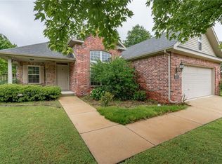 4981 W Waverly Rd, Fayetteville, AR 72704