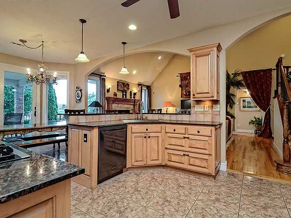 3rd image of 5227 S Waterford Place Ct