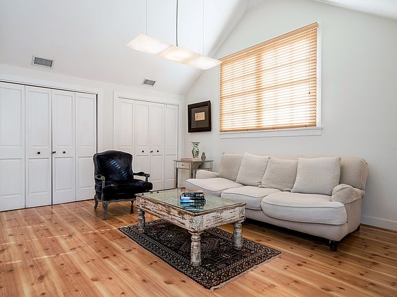 5th image of 3559 3rd Ave Unit A