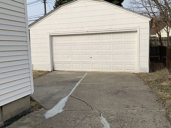 2nd image of 22473 Lambrecht Ave