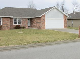 343 E Whitethorn Dr, Republic, MO 65738