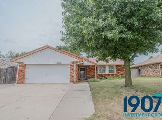 12413 SW 6th St, Yukon, OK 73099