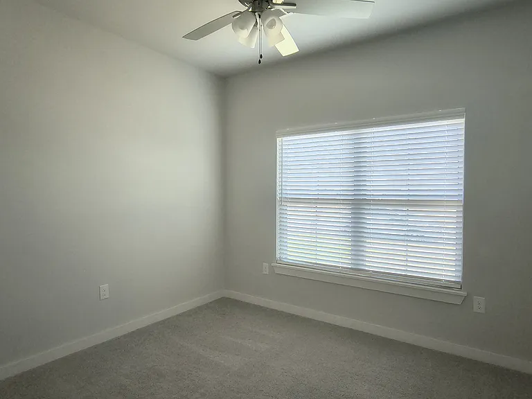 1208 La Vista Ln — Photo 11