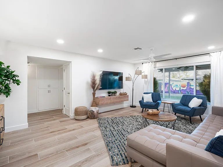6911 E Monterey Way — Photo 6