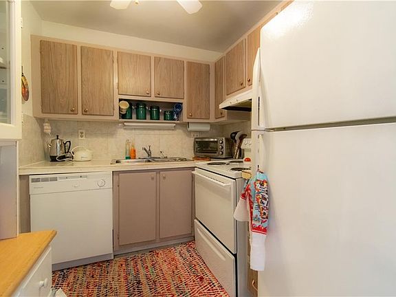 2nd image of 3000 NE 16th Ave APT D313