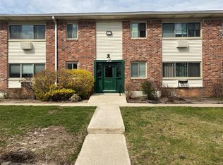 2417 Union Blvd APT 3B, Islip, NY 11751