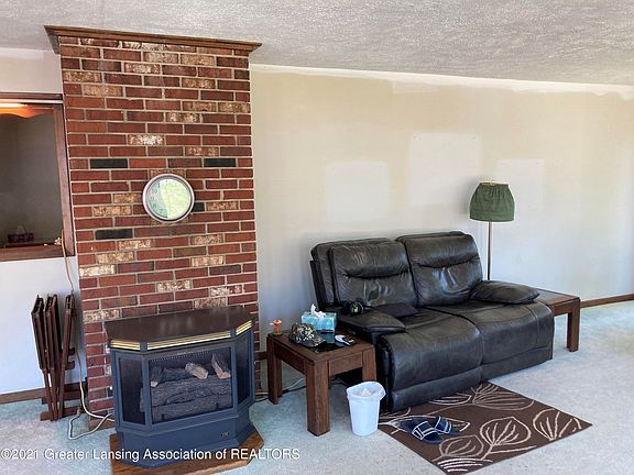 4th image of 231 N Dunbar St