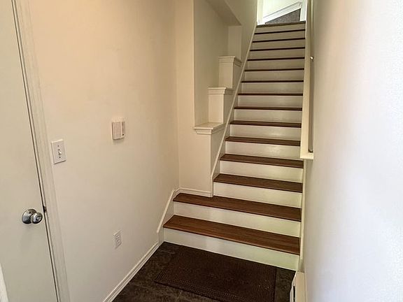 5th image of 3116 164th St SW APT 1704